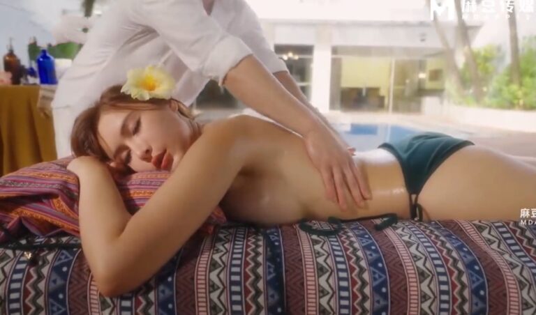 Poster of Anh nhân viên massage kích dục rồi phá trinh em gái mới lớn Ai Xi